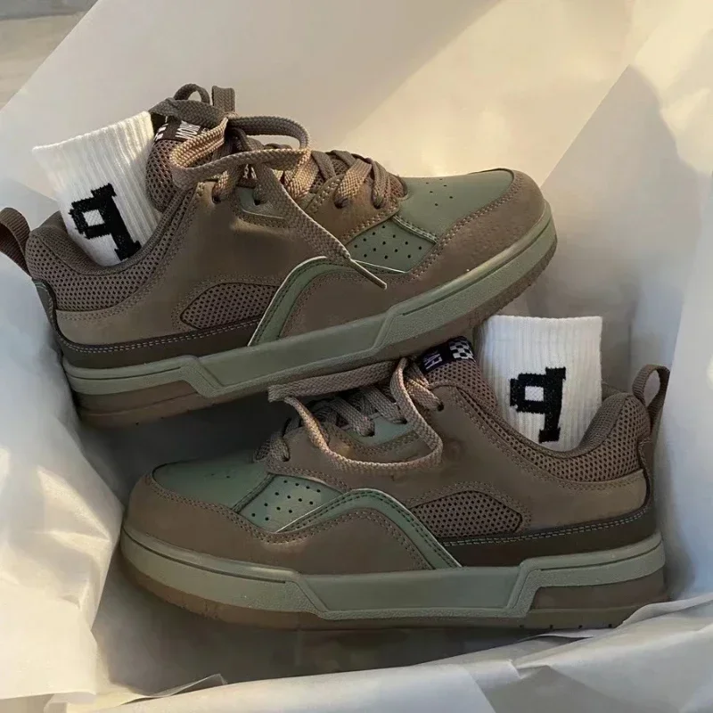 Fashion Vintage Sneakers Men A - Street Fashion American ulasan dan harga