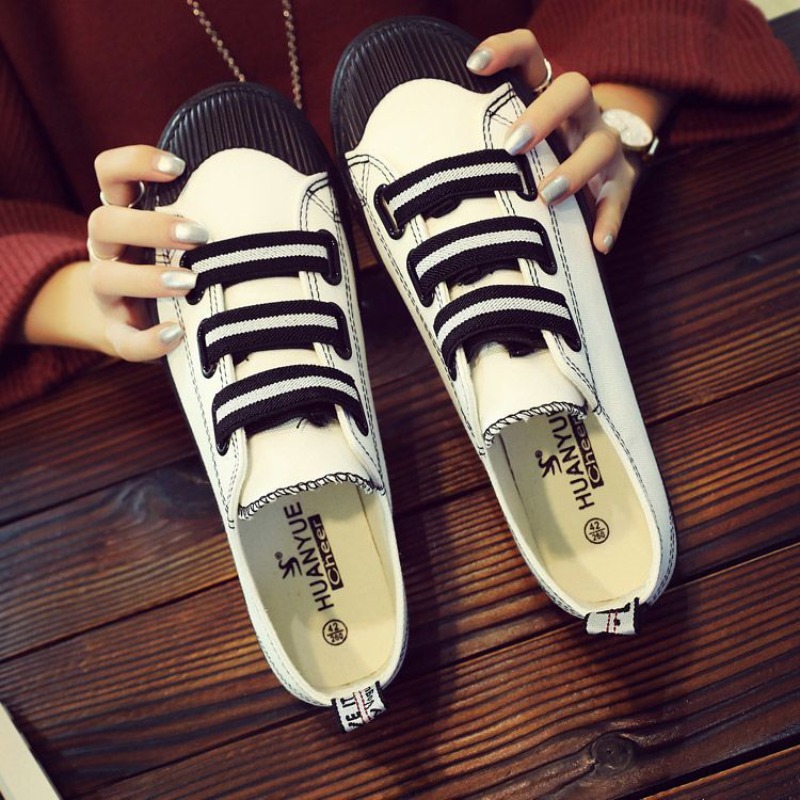 Korean Style Slip-On Canvas Sh - Street Fashion Vibes ulasan dan harga